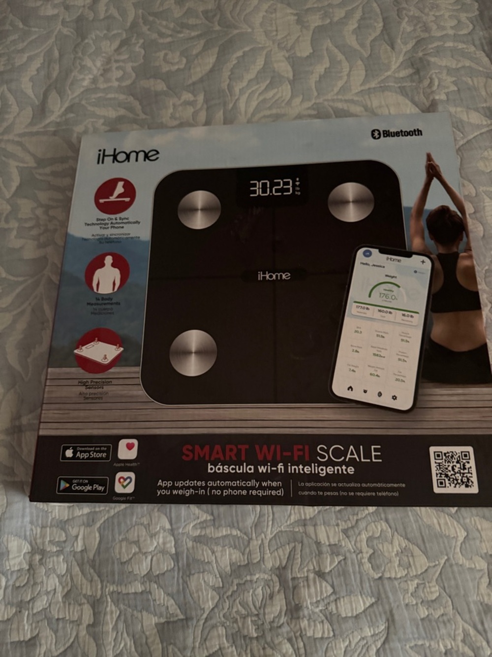 iHome Smart Wi‑Fi Scale in Black and Silver